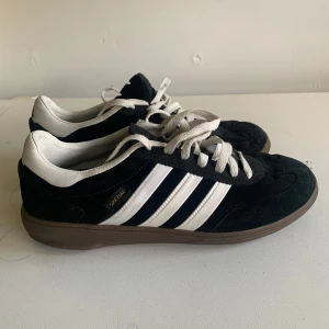 Adidas skor - Super fina