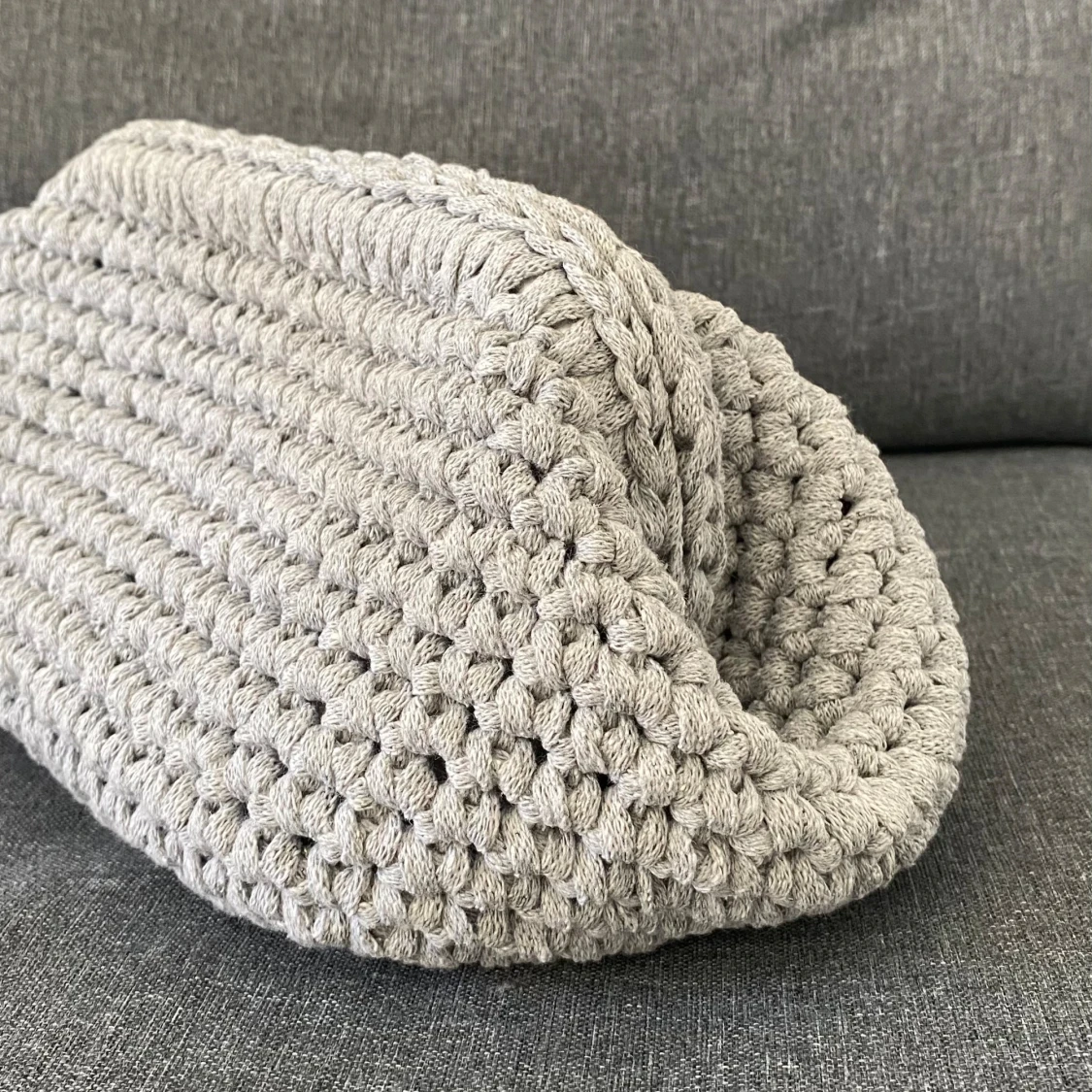 Ljusgrå clutch - 90