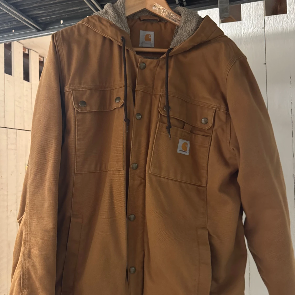 Carhartt jacka brun