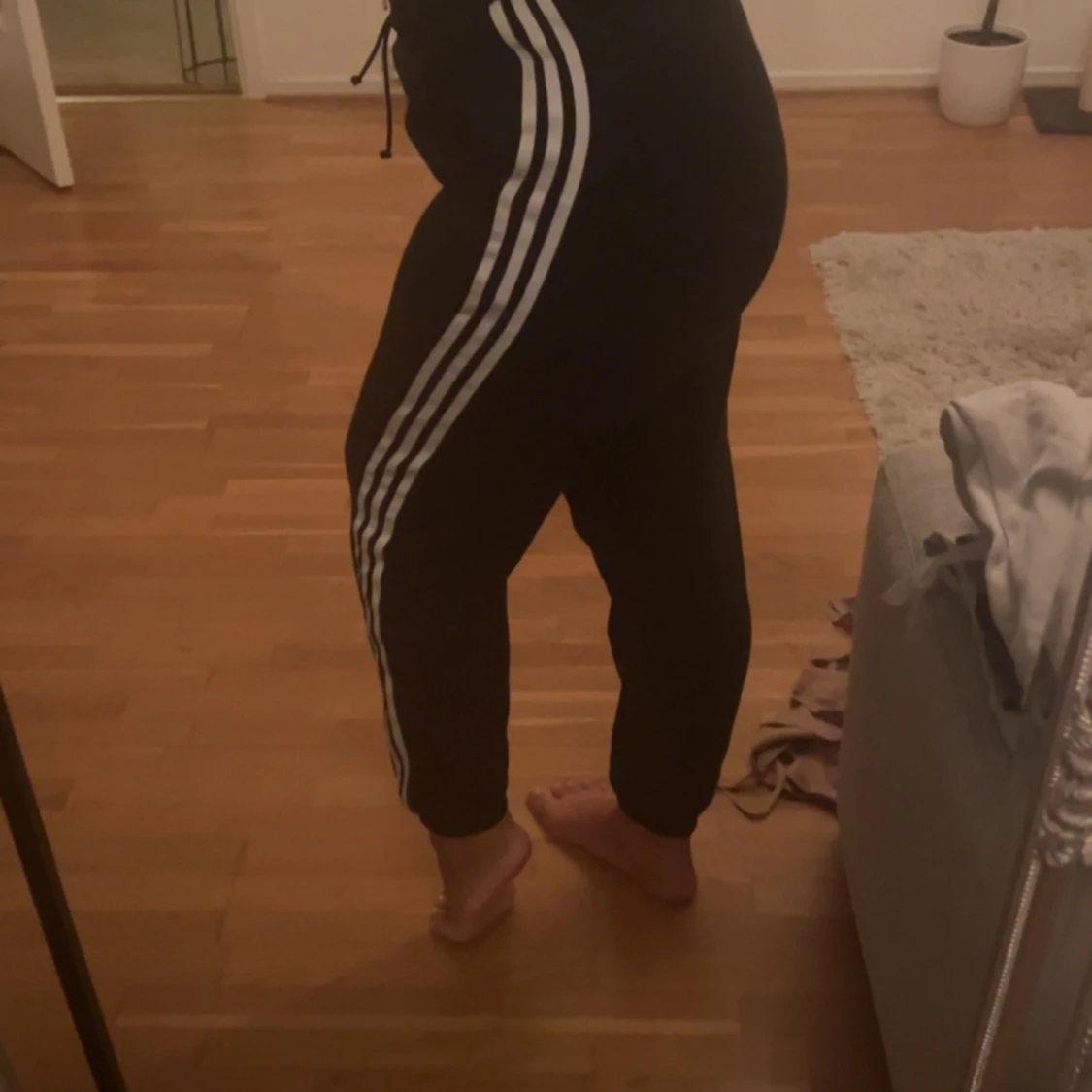 Svarta adidasmjukis