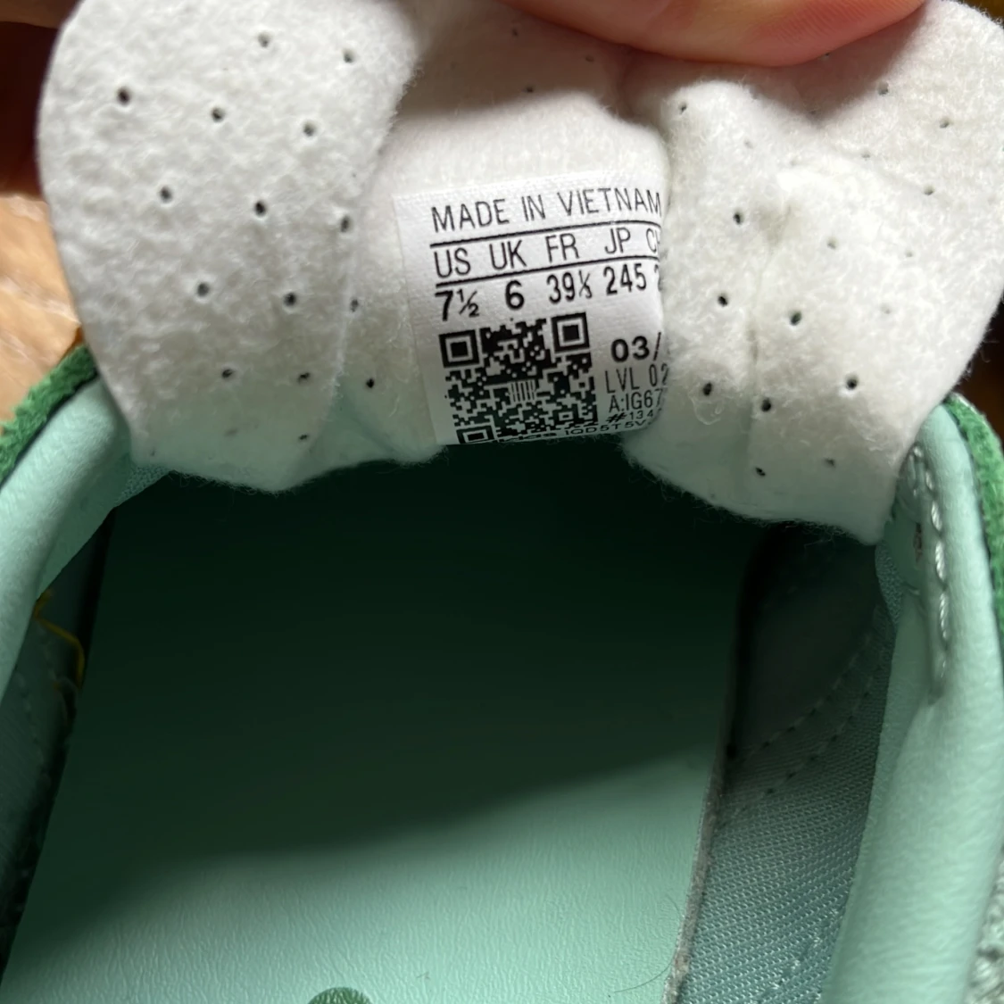 Nyköpta adidas skor - 92