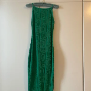 Shein klänning - Säljer denna klänning i storlek XS, klänningen är använd endast 2 gånger. 