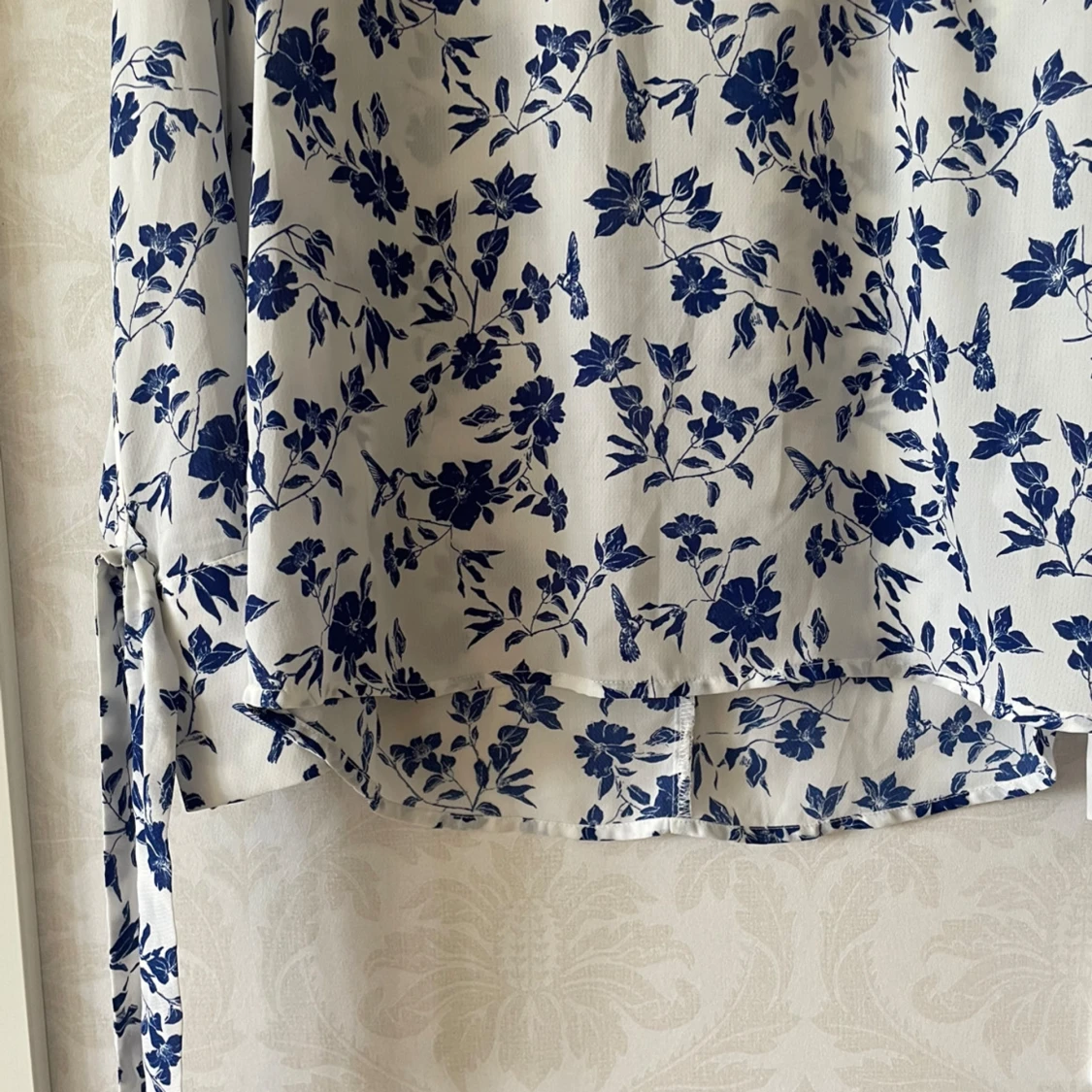 Blå blommig blus - 90