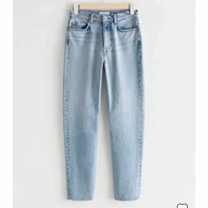 Jeans - Näst till helt oanvända jeans. Jätte snygga!  Köp direkt 350kr!