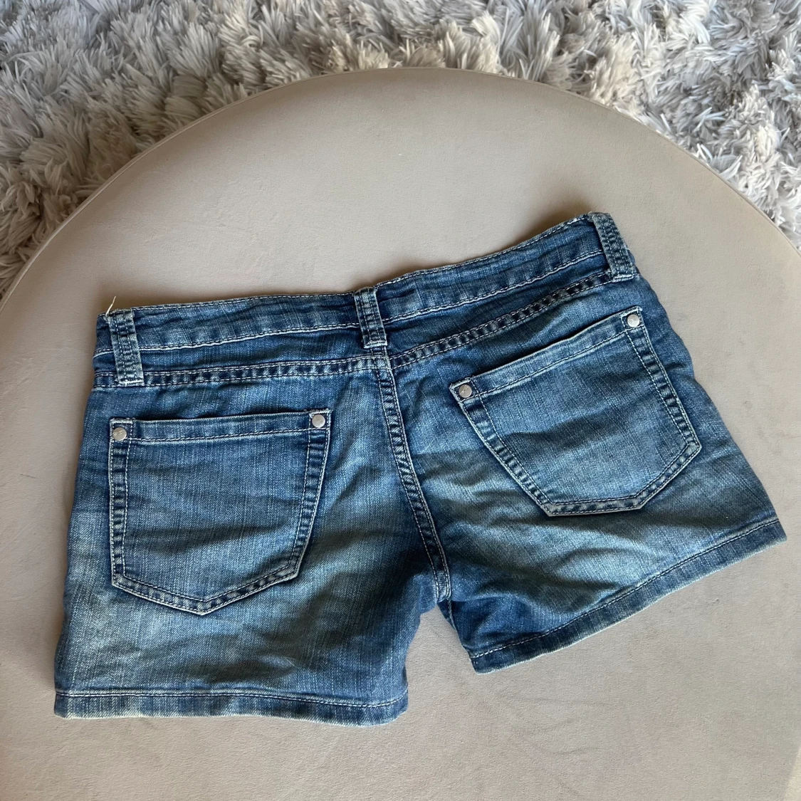 Lågmidjade shorts - 90