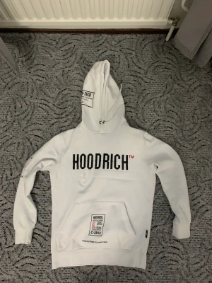 Hoodrich Hoodie - Strl XS. Väldigt bra skick. Köpt för 850.