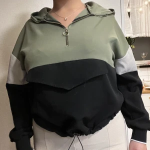 Hoodie  - En tunnare hoodie 