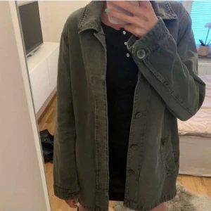 Grön jacka  - Supersnygg grön jacka 