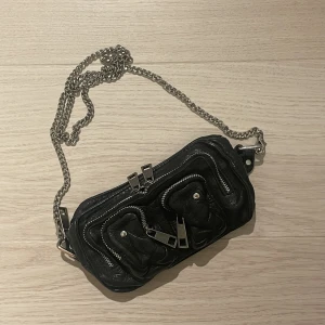 Núnoo väska - Den lilla varianten