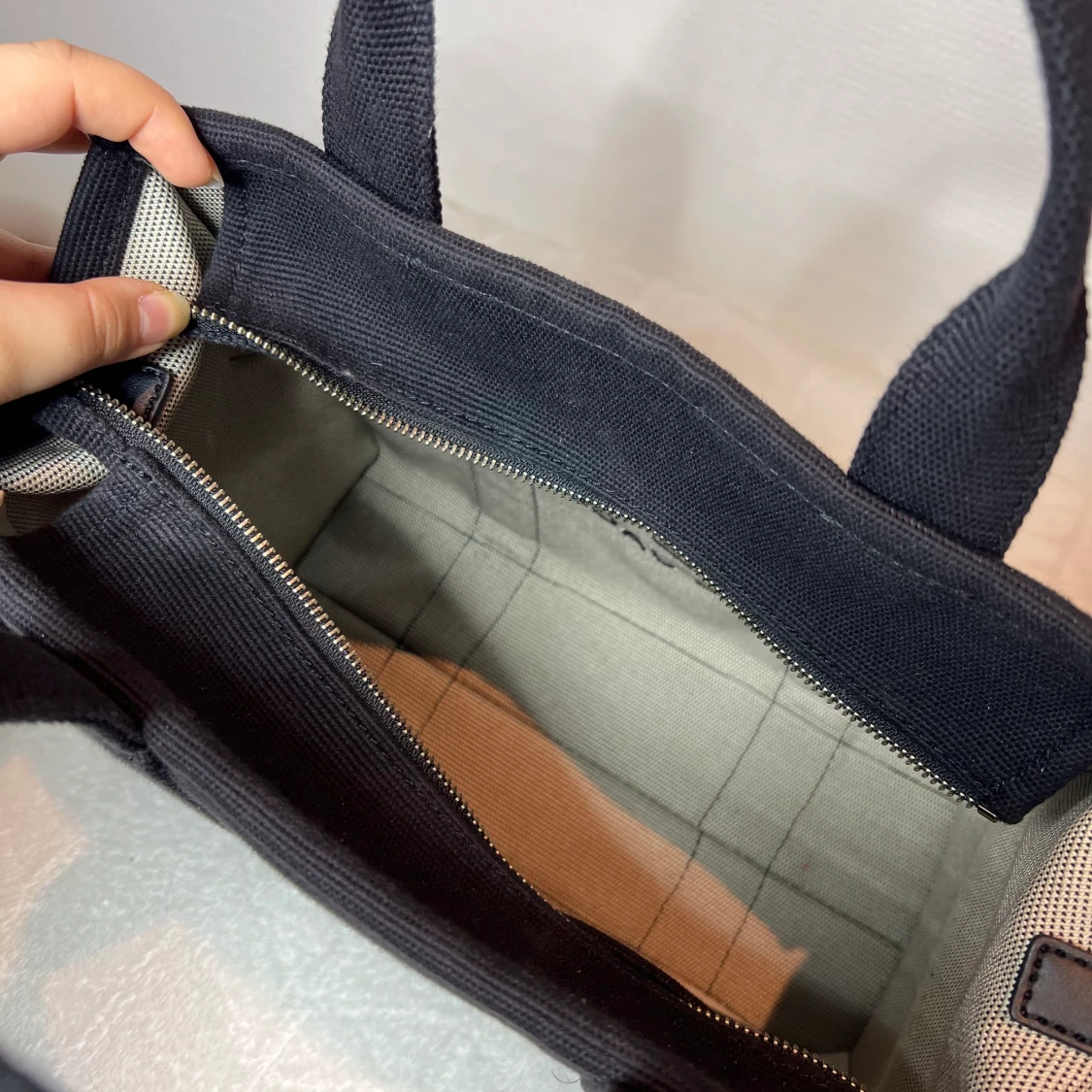 Marc Jacobs Tote Bag - 90