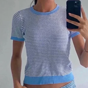 Topp Zara - Lånade bilder, skriv till mig för fler🥰 Bara använd ett fåtal gånger🤍