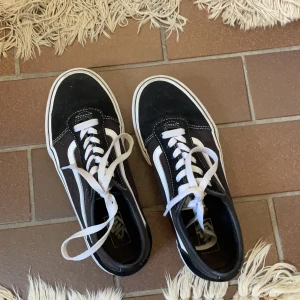 VANS skor REA - Storlek 37! Väldigt gott skick!