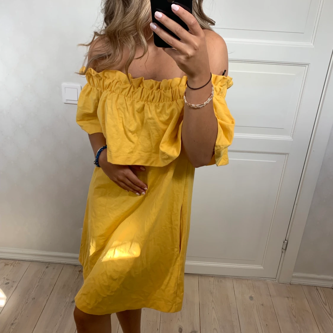 Gul klänning - 91