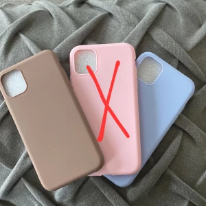 Mobilskal - De jätte fina skal för Iphone 11, oänvända. Dock den rosa är såld resten är kvar :) St kostar 15kr