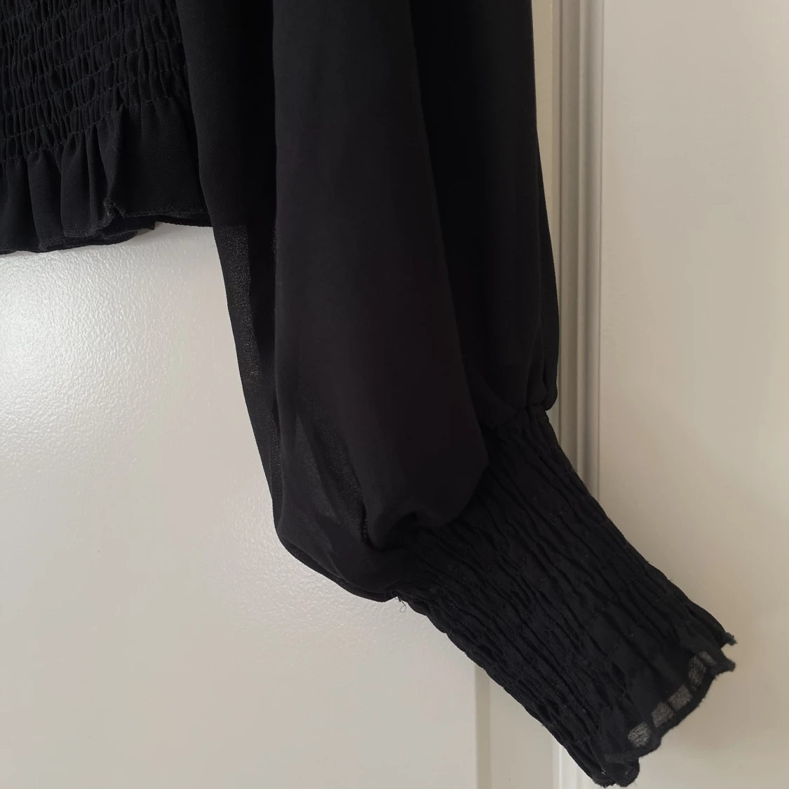 Svart blus från Sisters Point - 91