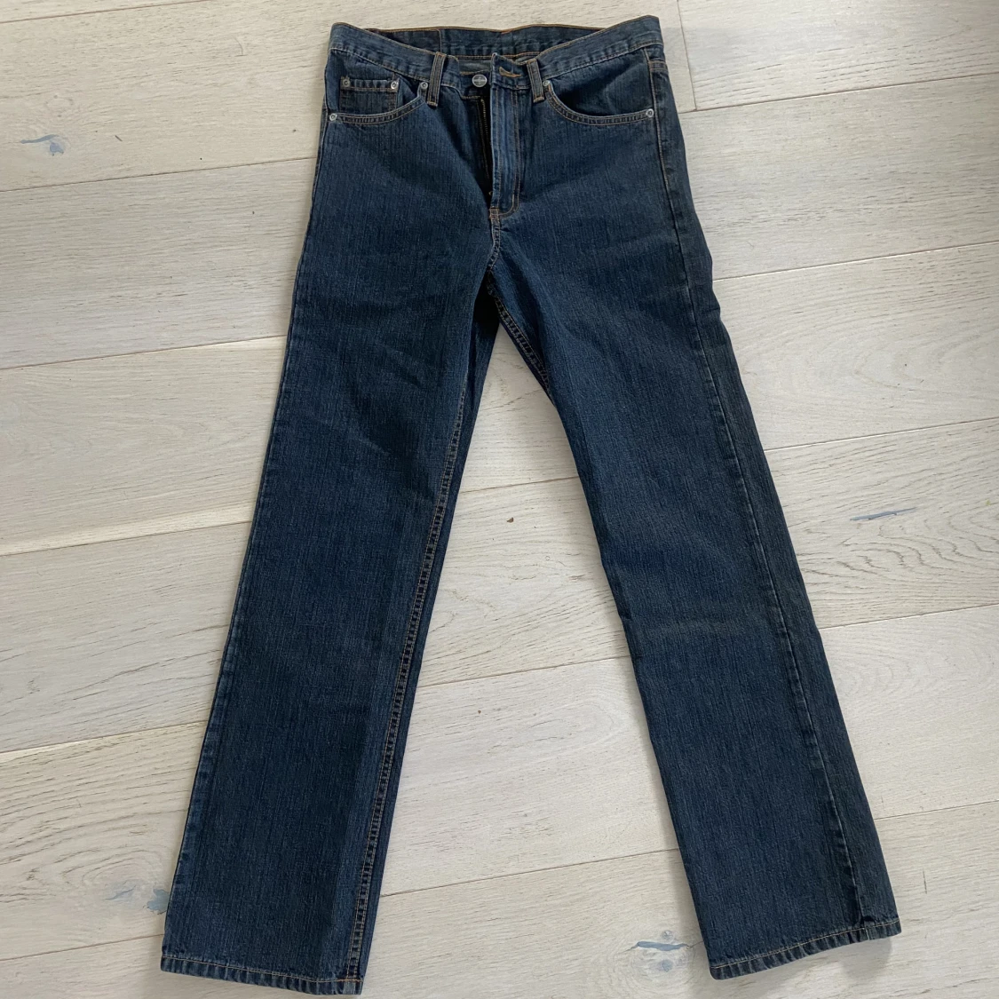 2 par märkesjeans - 90