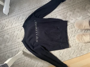 Acqua lemone tröja  - Helt okej skick