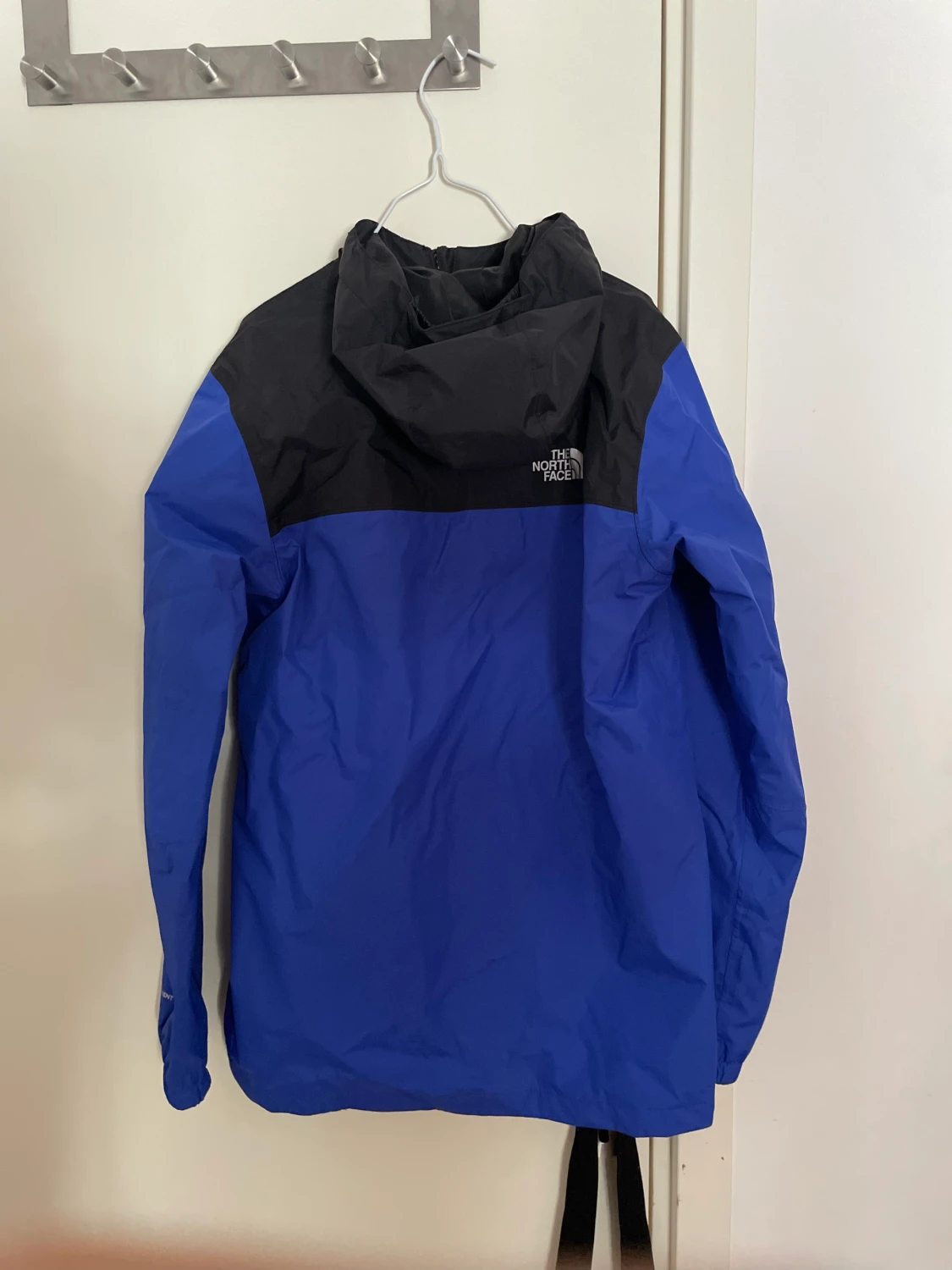 The north face windbreaker - 90