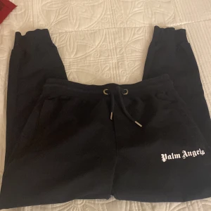 Palm angels  - Skriv för mer info :)