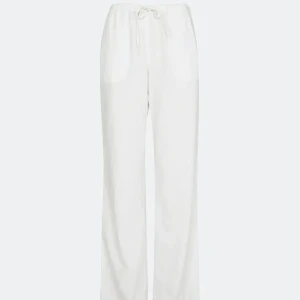 Linne byxor - Säljer mina super fina linnen byxor från bikbok! Lite slitna längst ner på sömmen. Pris kan diskuteras. Be om mer bilder! 