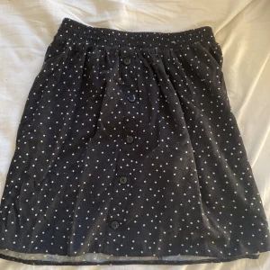 Kjol - använd, men i fint skick 