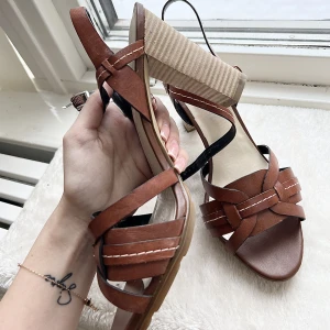 Rockport klackar - Unika klackar från rockport i strl 39!💕Sparsamt använda! 🤝använd gärna köp nu❤️