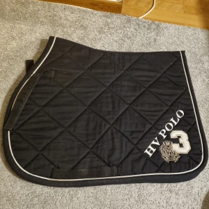 Schabrak - Svart HV polo schabrak, strl. Full 