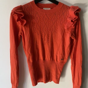 Topp - Supergullig orange topp från holly&white från Lindex i storlek xs. ✨🤍