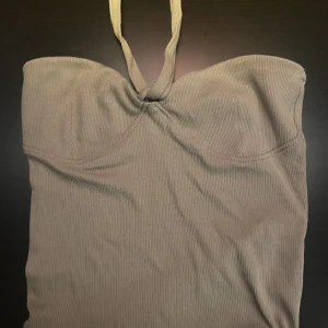  topp - Jättefin topp från Gina, aldrig använd. Skriv vid frågor eller intresse. Priset går såklart att diskuteras ❤️❤️