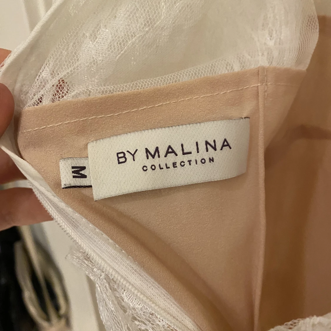 By Malina klänning - 91