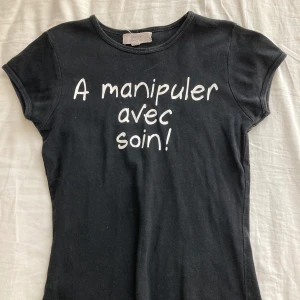 T-shirt m tryck - Köpt second hand