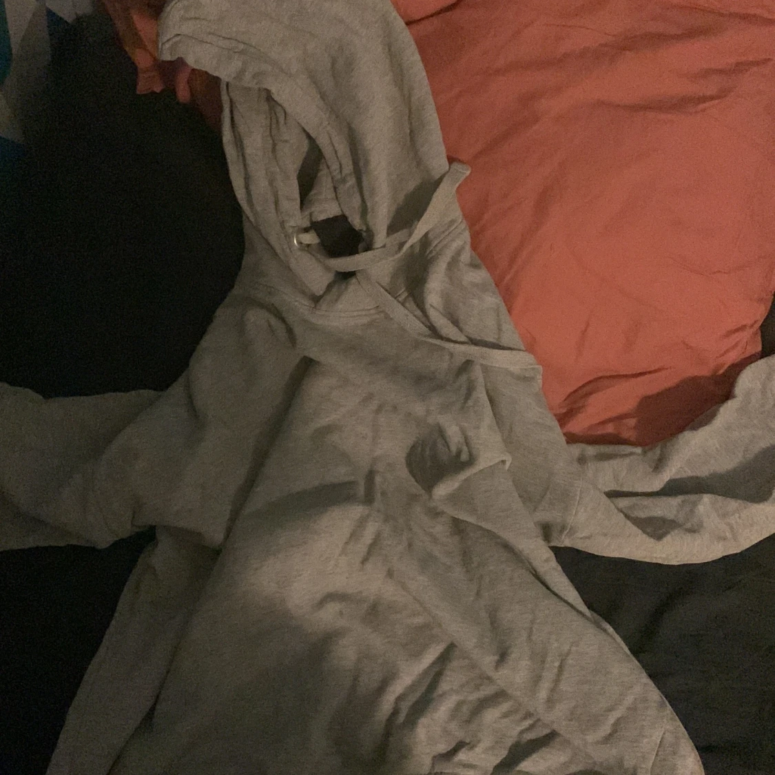 grå hoodie storlek XL