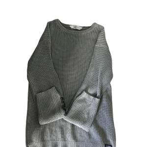 H&m sweatshirt  Pris 129kr  Storlek s  Fraktar elle möts upp i Gbg 