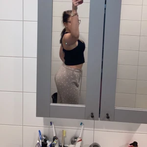 Settt - Säljer också detta pyjamas sett jätte fina och skönt material.