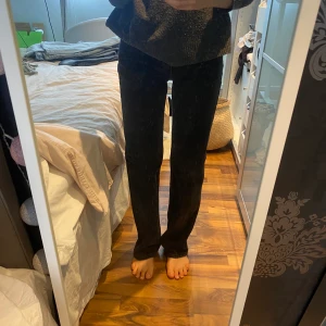 Jeans  - Nästan oanvända jeans från zalando