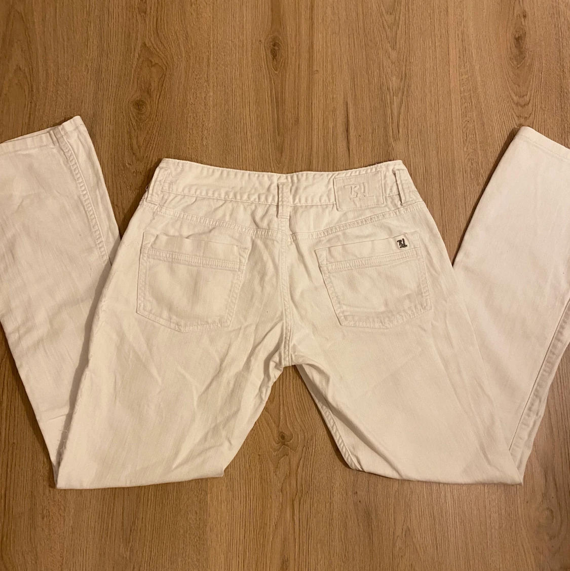 ”Bondelid” lågmidjade jeans 