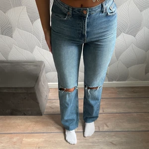 Mörkblå jeans  - Jeans från NAKD i toppen skick, storlek 34