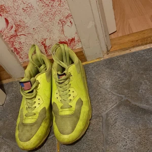 Nike  - Välanvända skor i storlek 39, Köpt i london