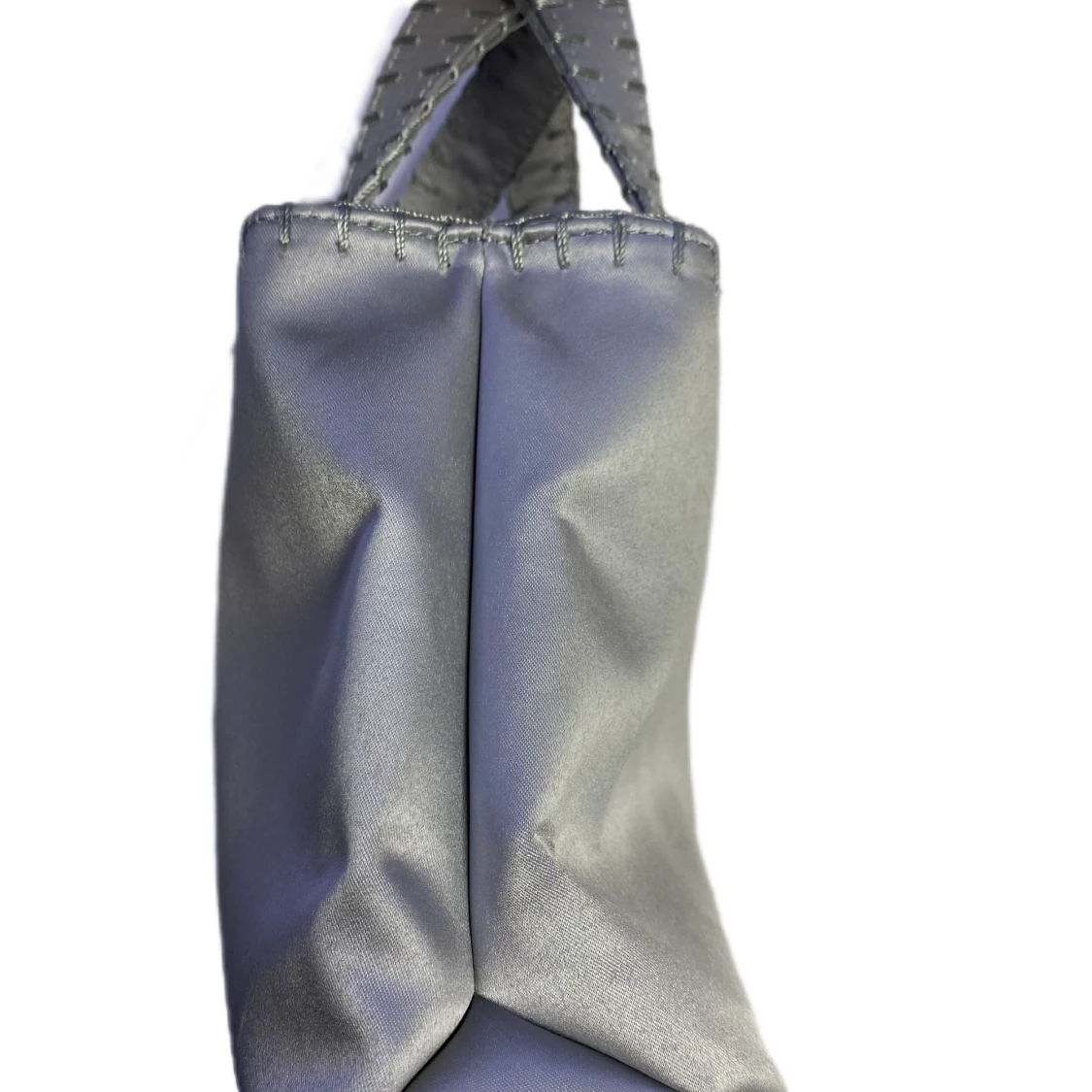 2000s Silver Satin Midi Handbag 🖤 - 91