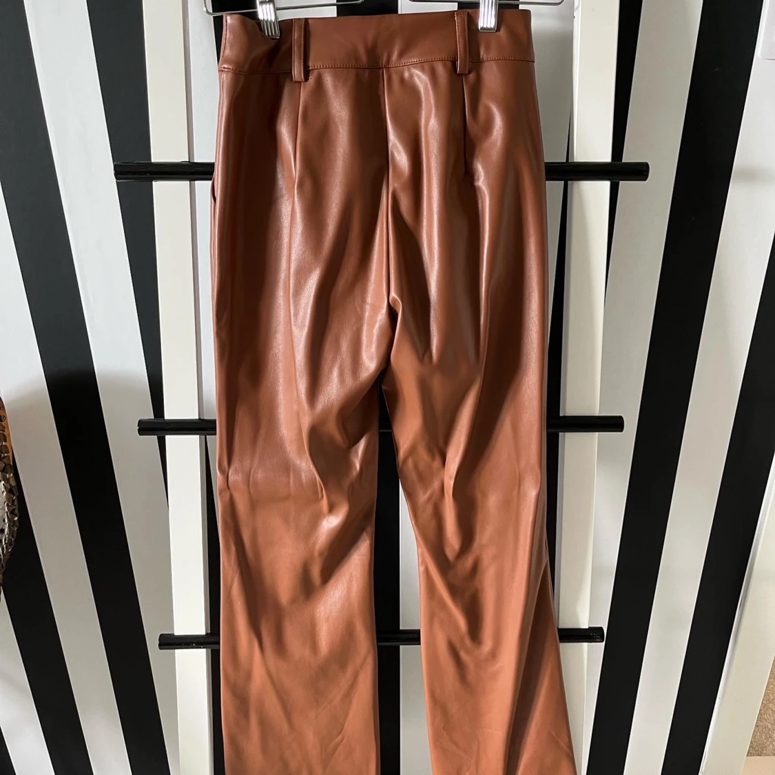 Bruna skinnbrallor  - 90