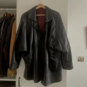Vintage svart läderjacka  - Vintage svart läderjacka 
