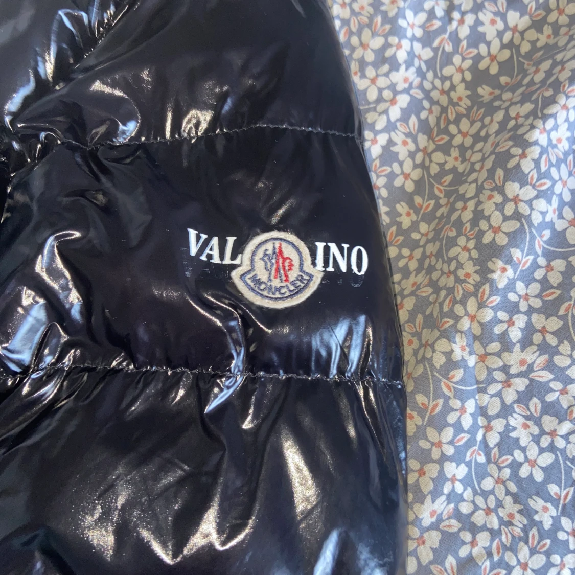 En Moncler jacka - 90