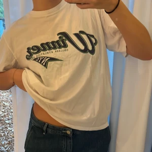 T-shirt med tryck - Från Lager 157. Stl M och sitter perfekt på mig som brukar ha S. 