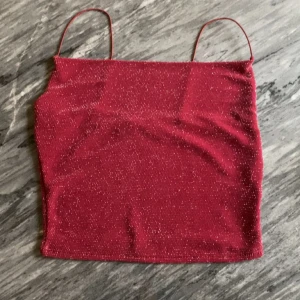 Topp Nelly xs - Helt ny 