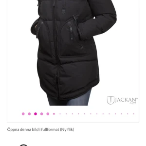 Säljer min fina jacka 🧥  - Säljer min fina jacka från Jackan.com , jag har använd bara några gånger, som passar M och L beroende på hur man vill. Jackan är i nyskick. Jag köpte den 4299kr  