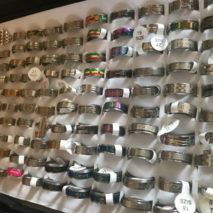 Ringar - 100 stycken stainless steel ringar - 50kr styck ink frakt. 