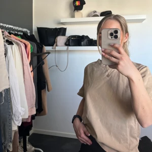 Vanlig box T-shirt från Gina Tricot! - Kom med prisförslag om du är intresserad!🖤