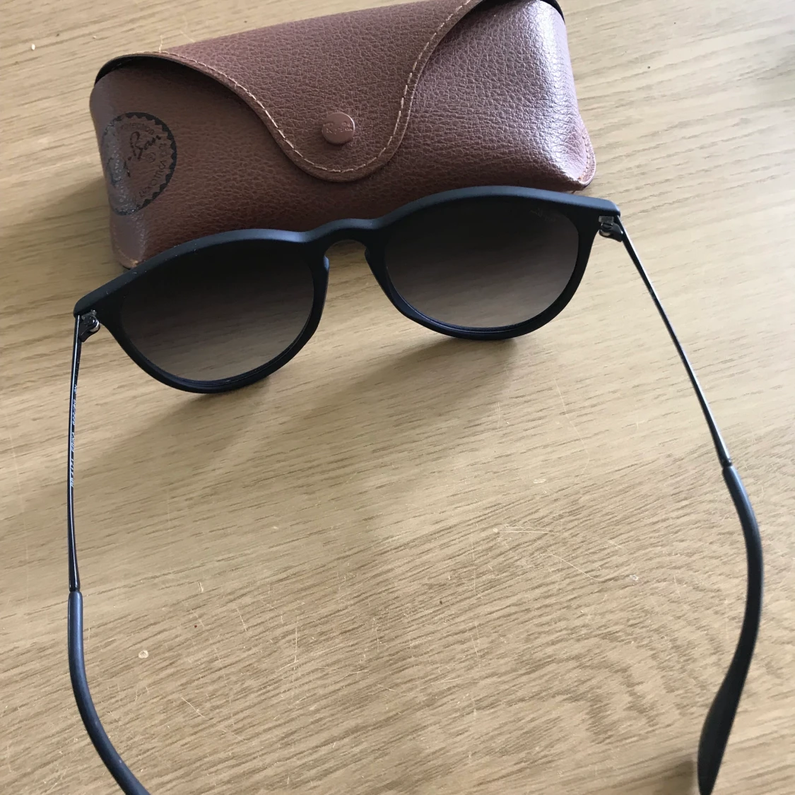 Ray-Ban Erica - 90