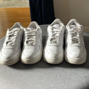Air force 1  - Säljer 2 par air force i storlekarna 37,5 och 38,5. Båda är i mycket fint skick förutom lite buckliga i hälen på 37,5orna. 600 kr för 37,5 och 700 kr för 38,5. Inga boxar