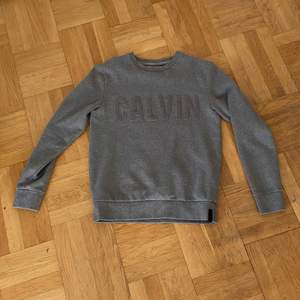 CalvinKlein tröja i storlek s knappt använd 
